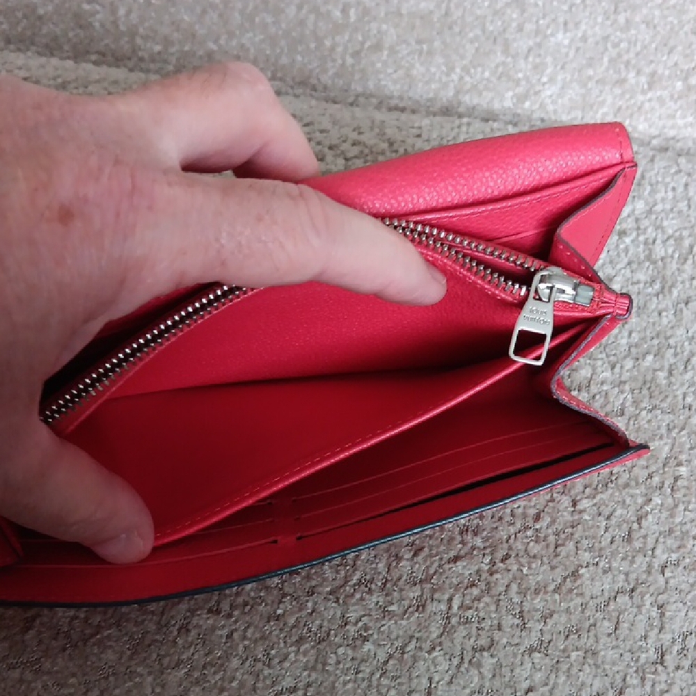 Louis Vuitton Empreinte Sarah Red Leather Envelope Wallet - Picture 9 of 16